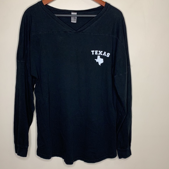 Duck CO | Black Comfortably Worn High V Neck TEXAS Long Sleeve Shirt | Represent - Picture 8 of 8